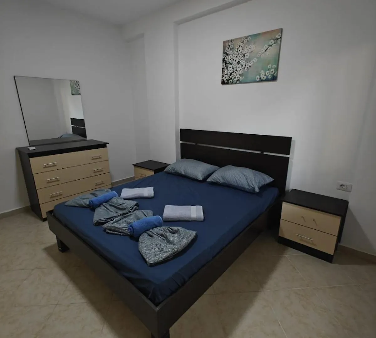 Adam Apartment With Swimming Pool Golem