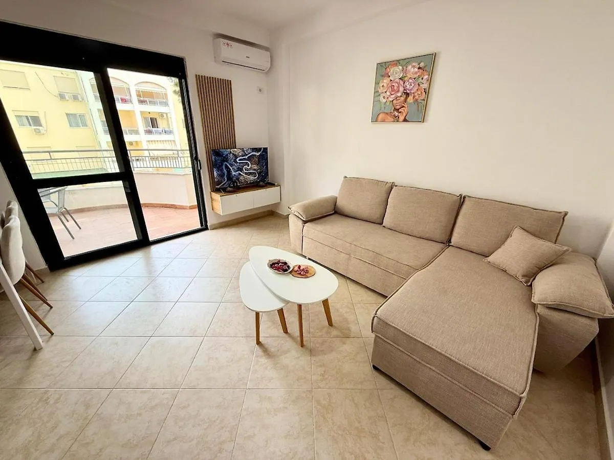 Adam Apartment With Swimming Pool Golem