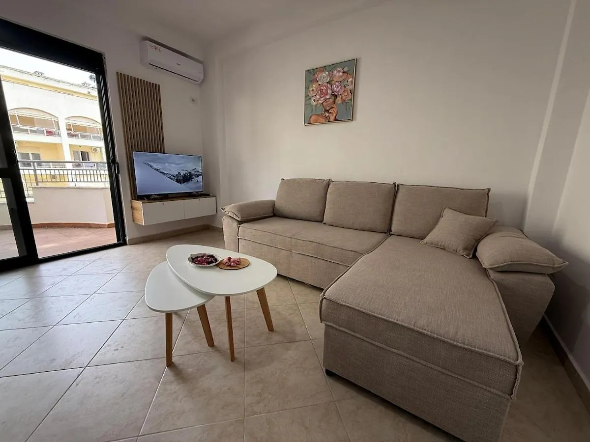 Adam Apartment With Swimming Pool Golem